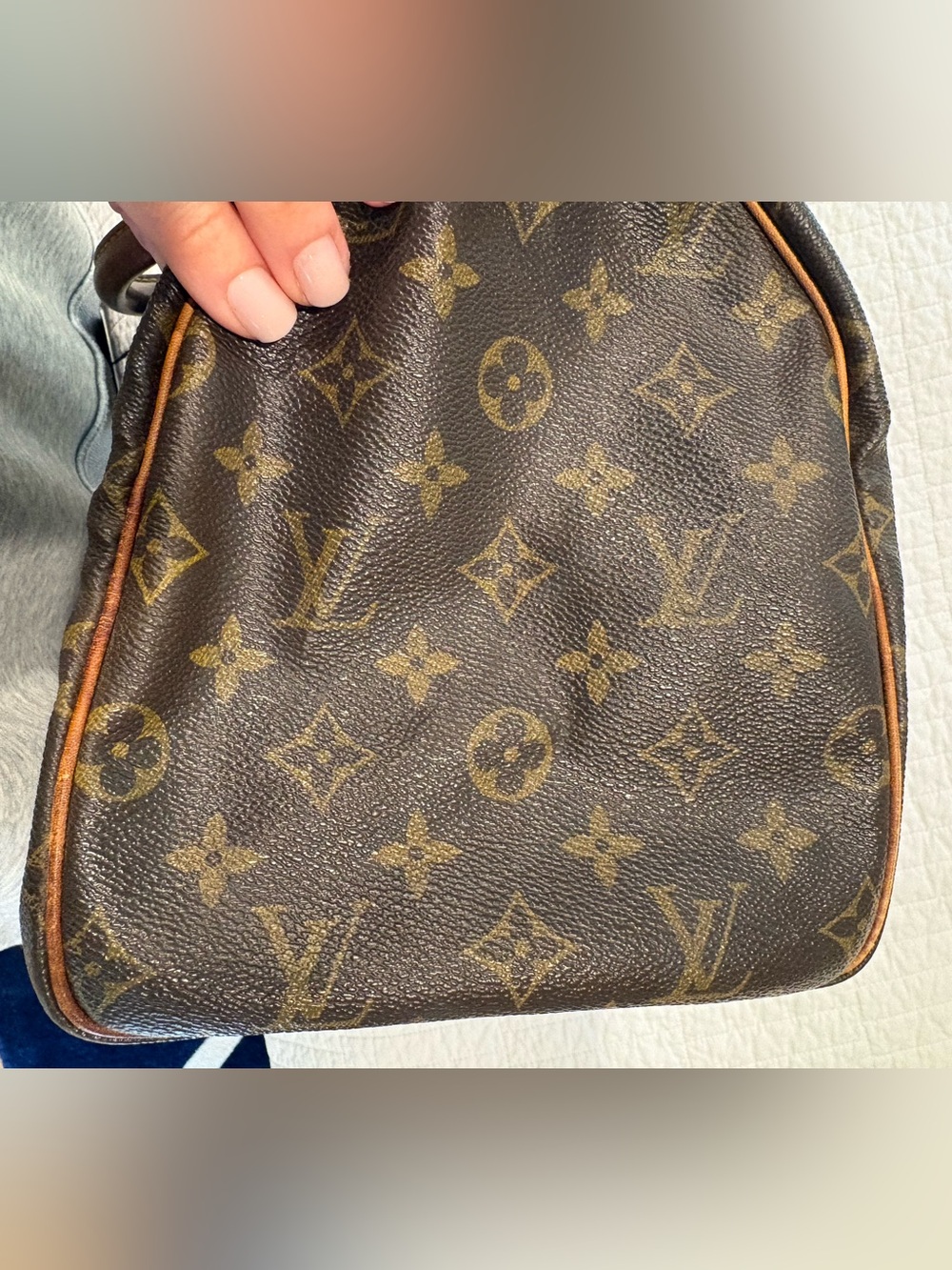 Louis Vuitton Brown Monogram Satchel with Tan Leather Handles - Picture 16 of 16